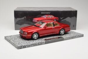 Bentley Continental R Red Metallic Minichamps 1:18 107139940 Metaal — afbeelding 6 van 6