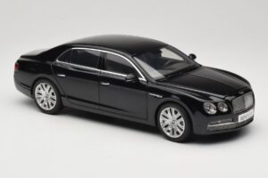 Bentley Flying Spur W12 Diamond Black Kyosho 1:18 08891DBK Metaal — afbeelding 6 van 8