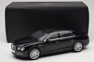 Bentley Flying Spur W12 Onyx Black Kyosho 1:18 08891NX Metaal — afbeelding 8 van 8