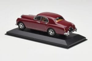 Bentley S1 Continental Flying Spur Bordeauxrood Minichamps 1:43 436139550 Metaal — afbeelding 3 van 4