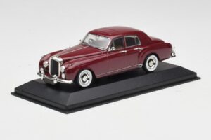 Bentley S1 Continental Flying Spur Crème Minichamps 1:43 436139551 Metaal — afbeelding 2 van 4