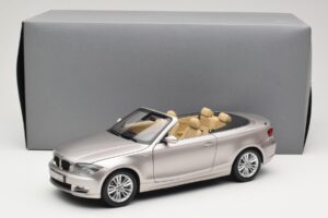 BMW 1 Series E88 Cabriolet Mineral Silver Metallic Kyosho 1:18 80430427020 Metaal — afbeelding 8 van 8