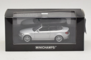 BMW 1-Series E88 Cabriolet Titan Silver Minichamps 1:43 80420427037-R1 Metaal — afbeelding 5 van 5