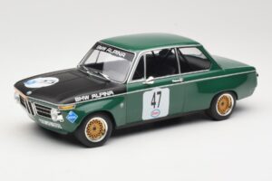 BMW 1600-2 BMW Alpina #47 P. Meyer Internationales ADAC Eifelrennen Nurburgring 1971 Minichamps 1:18 155712647 Metaal