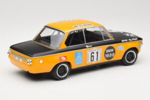 BMW 1600-2 BMW Alpina #61 R. Herzog / N. Lauda DNF 6 Hours Nurburgring 1970 Minichamps 1:18 155702661 Metaal — afbeelding 2 van 6