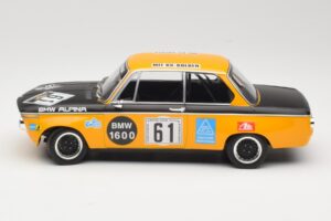 BMW 1600-2 BMW Alpina #61 R. Herzog / N. Lauda DNF 6 Hours Nurburgring 1970 Minichamps 1:18 155702661 Metaal — afbeelding 3 van 6