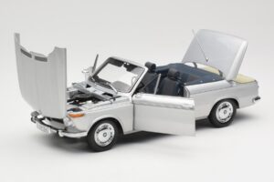 BMW 1600 Cabriolet Zilver Minichamps 1:18 80430145819 Metaal — afbeelding 2 van 8