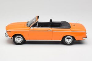 BMW 1600 Cabriolet Oranje Minichamps 1:18 100021030-O Metaal — afbeelding 4 van 8
