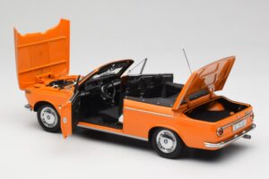 BMW 1600 Cabriolet Oranje Minichamps 1:18 100021030-O Metaal — afbeelding 5 van 8