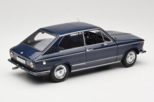 BMW 1600 Touring Blauw Minichamps 1:18 80430145823 Metaal — afbeelding 3 van 8