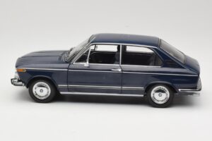 BMW 1600 Touring Blauw Minichamps 1:18 80430145823 Metaal — afbeelding 4 van 8