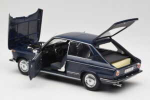 BMW 1600 Touring Blauw Minichamps 1:18 80430145823 Metaal — afbeelding 5 van 8