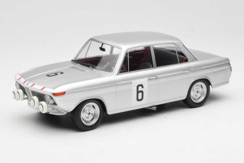 BMW 1800 TiSA #6 J. Munaron / K. Eppelein 24 Hours of Spa 1965 Minichamps 1:18 155652906 Metaal