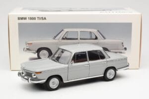 BMW 1800 TiSA Bernina Grijs AUTOart 1:18 70621 Metaal — afbeelding 8 van 8