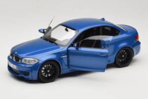 BMW 1M Coupe E82 Blue Metallic Minichamps 1:18 110020025 Metaal — afbeelding 2 van 8