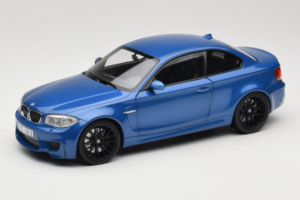 BMW 1M Coupe E82 Blue Metallic Minichamps 1:18 110020025 Metaal