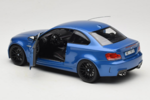 BMW 1M Coupe E82 Blue Metallic Minichamps 1:18 110020025 Metaal — afbeelding 5 van 8