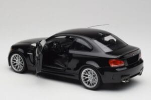 BMW 1M Coupe E82 Black Metallic Minichamps 1:18 110020021 Metaal — afbeelding 5 van 8