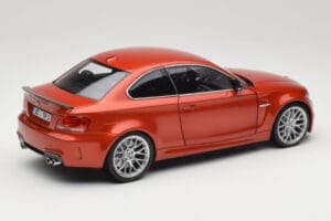 BMW 1M Coupe E82 Sakhir Orange Metallic Minichamps 1:18 110020020 Metaal — afbeelding 3 van 8