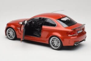 BMW 1M Coupe E82 Sakhir Orange Metallic Minichamps 1:18 110020020 Metaal — afbeelding 5 van 8