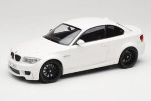 BMW 1M Coupe E82 Wit Minichamps 1:18 110020022 Metaal
