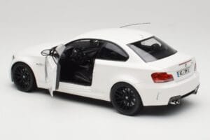 BMW 1M Coupe E82 Wit Minichamps 1:18 110020022 Metaal — afbeelding 5 van 8