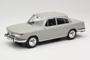 BMW 2000 TI Grijs MCG 1:18 MCG18112 Metaal