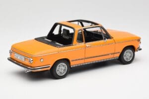 BMW 2002 E10 Cabriolet Colorado Oranje AUTOart 1:18 80430300713 Metaal — afbeelding 3 van 8