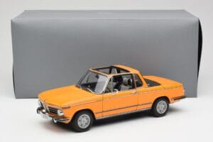 BMW 2002 E10 Cabriolet Colorado Oranje AUTOart 1:18 80430300713 Metaal — afbeelding 8 van 8