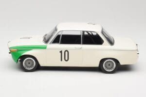 BMW 2002 Tii E10 #10 H. Hahne / D. Quester Winners Nurburgring 1968 Minichamps 1:18 155682710 Metaal — afbeelding 3 van 6
