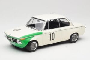 BMW 2002 Tii E10 #10 H. Hahne / D. Quester Winners Nurburgring 1968 Minichamps 1:18 155682710 Metaal