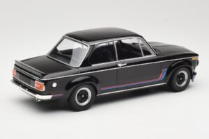 BMW 2002 Turbo Zwart Minichamps 1:18 155026204 Metaal — afbeelding 2 van 6