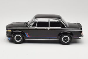 BMW 2002 Turbo Zwart Minichamps 1:18 155026204 Metaal — afbeelding 3 van 6