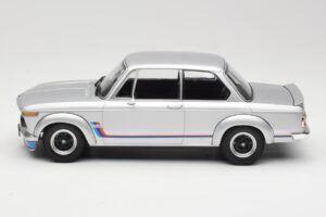 BMW 2002 Turbo E10 Zilver Minichamps 1:18 155026201 Metaal — afbeelding 3 van 6