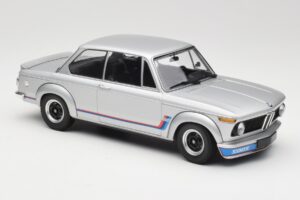BMW 2002 Turbo E10 Zilver Minichamps 1:18 155026201 Metaal — afbeelding 4 van 6