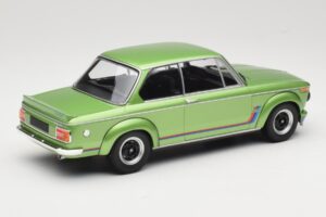 BMW 2002 Turbo Green Metallic Minichamps 1:18 155026206 Metaal — afbeelding 2 van 6