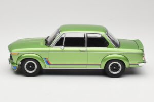 BMW 2002 Turbo Green Metallic Minichamps 1:18 155026206 Metaal — afbeelding 3 van 6