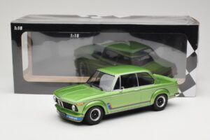 BMW 2002 Turbo Green Metallic Minichamps 1:18 155026206 Metaal — afbeelding 6 van 6