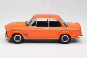 BMW 2002 Turbo Oranje Minichamps 1:18 155026202 Metaal — afbeelding 3 van 6