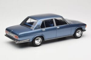 BMW 2500 E3 Blue Metallic BoS Models 1:18 BOS030 Hars — afbeelding 2 van 6