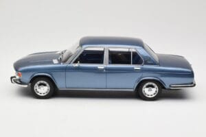 BMW 2500 E3 Blue Metallic BoS Models 1:18 BOS030 Hars — afbeelding 3 van 6