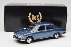 BMW 2500 E3 Blue Metallic BoS Models 1:18 BOS030 Hars — afbeelding 6 van 6