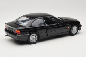 BMW 3 Series E36 Coupe Zwart UT Models 1:18 BMW009 Metaal — afbeelding 3 van 8