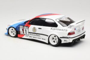BMW 3 E36 Khyzyl Saleem Warsteiner Otto 1:18 OT1176 Hars — afbeelding 5 van 6