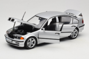 BMW 3 Series E46 Zilver UT Models 1:18 80439421535 Metaal — afbeelding 2 van 8