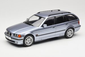 BMW 3 Series E36 Touring Blue Metallic MCG 1:18 MCG18365 Metaal