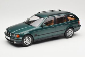 BMW 3 Series E36 Touring Green Metallic MCG 1:18 MCG18366 Metaal