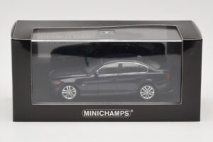 BMW 3 Series E90 Dark Blue Metallic Minichamps 1:43 80420392151-R Metaal — afbeelding 5 van 5