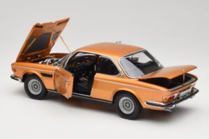 BMW 3.0 CSi E9 Gold Metallic Minichamps 1:18 180029027 Metaal — afbeelding 5 van 8
