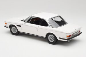 BMW 3.0 CSi E9 Wit Minichamps 1:18 180029026 Metaal — afbeelding 7 van 8